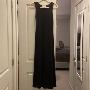 Collectibles Petite Sophisticate classic black maxi dress - P